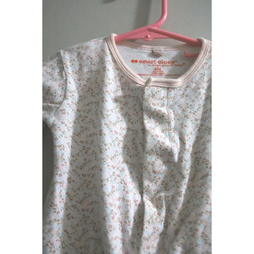 Smart Close Magnificent Baby Floral Magnetic Footed Sleeper Pink Cream 9M